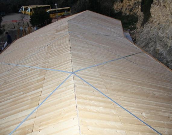 Particolare tiranti sopra lo strato di tavolato